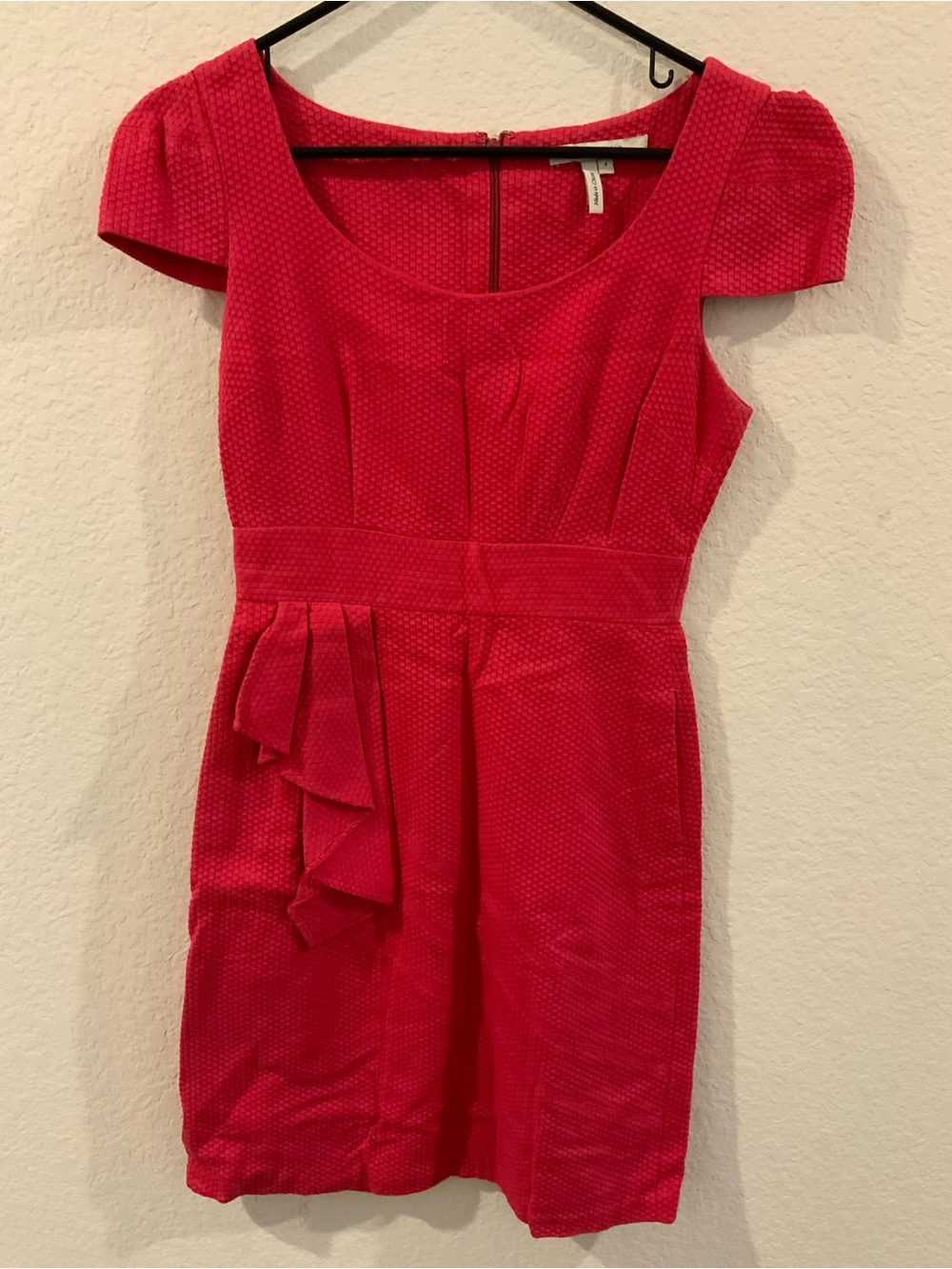 Women's Scoop Neck Ruffle Detail Dress in Bright Pink